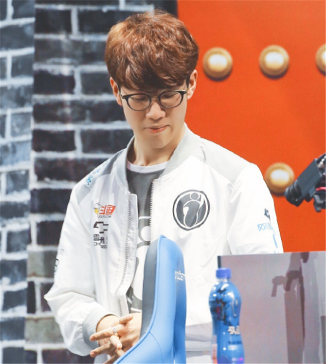 下的阵容隐 下的阵容隐