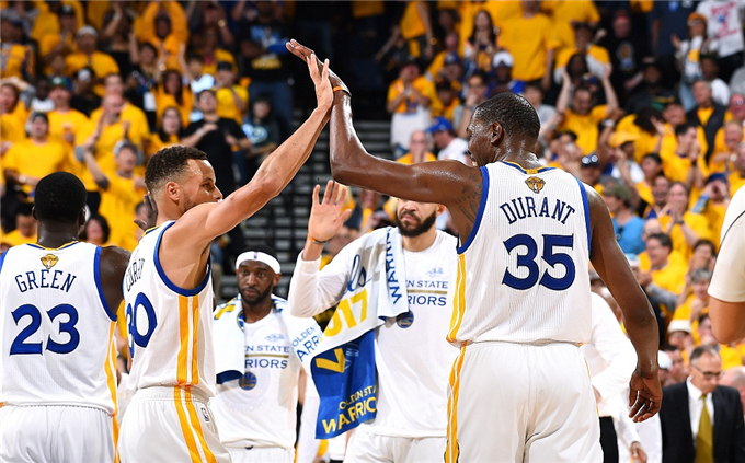 围绕主题 围绕主题